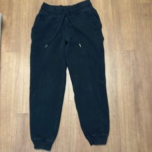 Lululemon Women’s Scuba Joggers Black